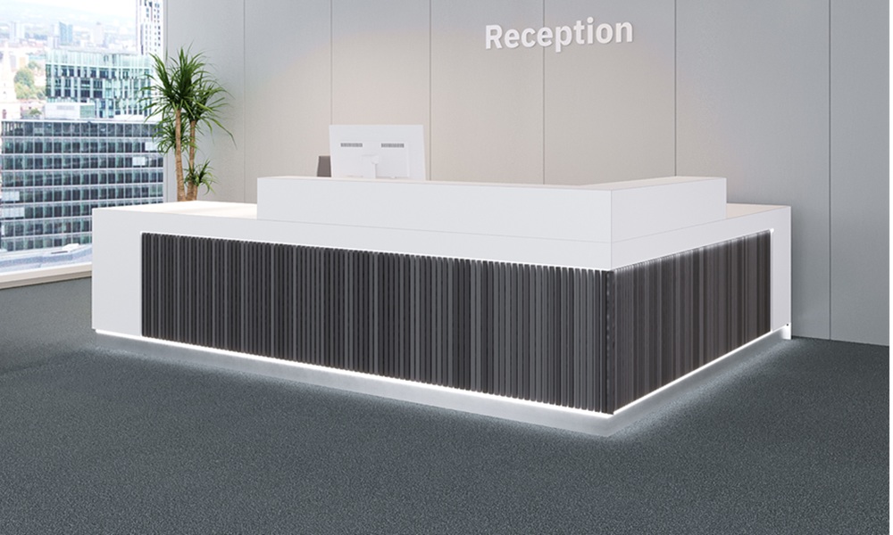 BRF - Desk 10 Slider 2